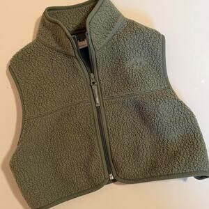 Aritzia tna green fleece vest